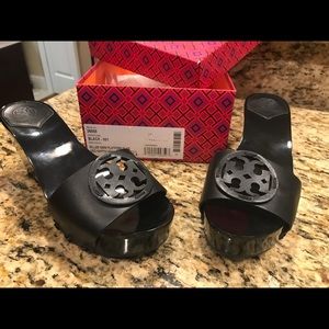 Tori Birch wedge slides